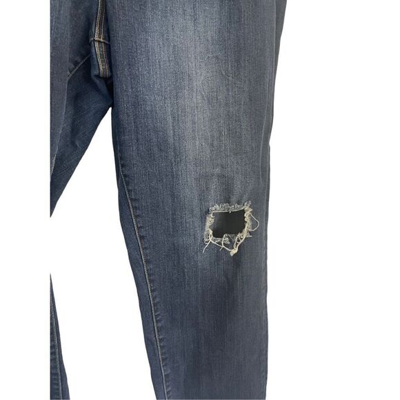 Torrid Women's Blue Mid Rise Medium Wash Distressed Ex-Boyfriend Jeans Size 18 - Picture 2 of 13